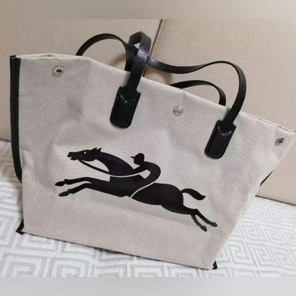 Longchamp bag - Picture 2 of 4